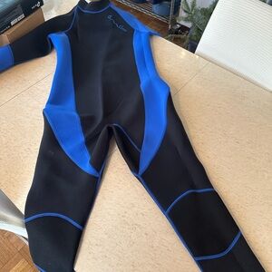 Men's Black and Blue Wetsuit, Large